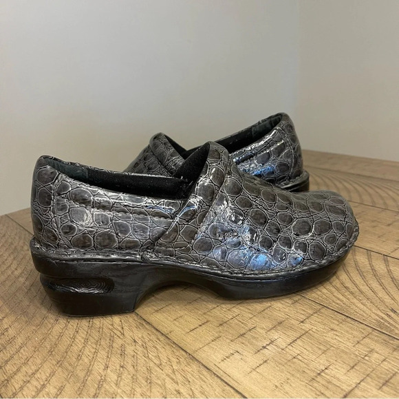 B.O.C Born Comfort Womens Size US 7 Clogs Shoes Embossed Croc Reptile Grey boc - Picture 10 of 13
